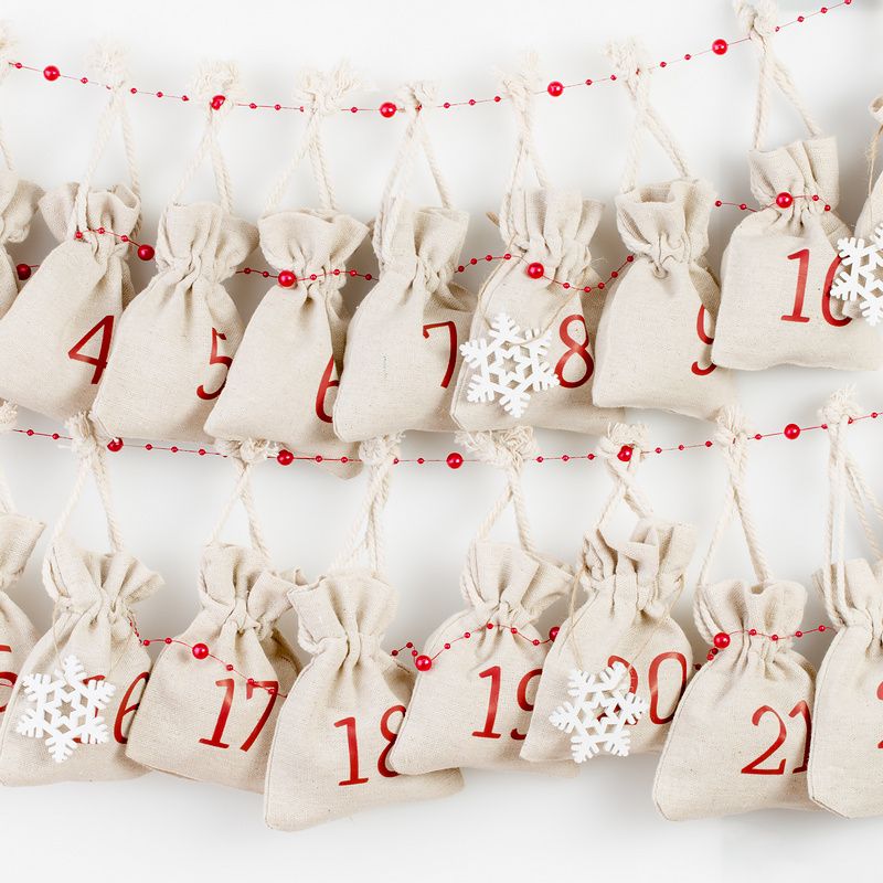Noël le calendrier de l`Avent produits cosmétiques emballage cadeau élégant pour bijoux dimension 15 x 10 cm Lot de 12 petits sacs en velours avec cordelière 