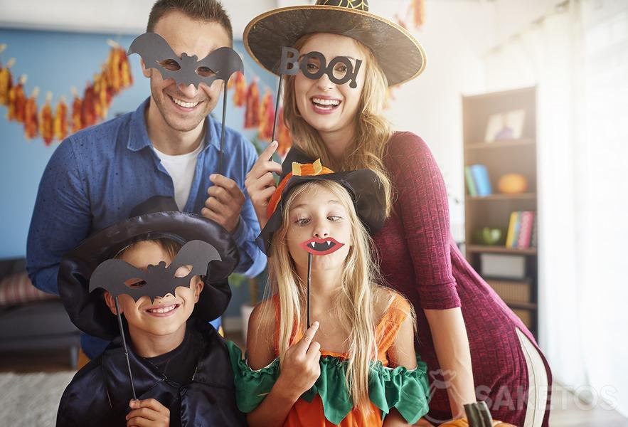 Imprezowa fotobudka - halloweenowe zabawy dla dzieci