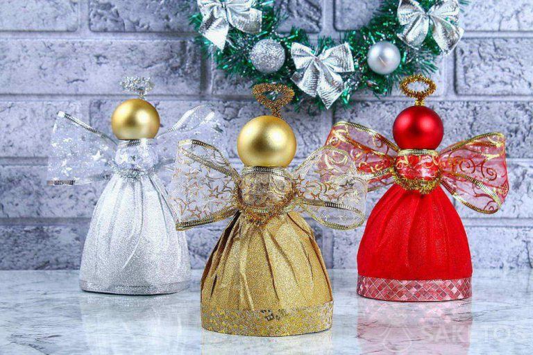 Mignons anges bricolés à partir de boules - la décoration parfaite pour votre table ou votre sapin de Noël.
