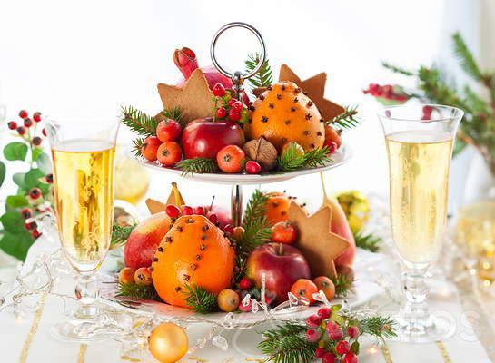Plateau de fruits comme décoration de table de Noël