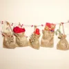 Calendrier de l'Avent sacs de jute 10 x 13 cm - naturels claires + chiffres blancs Petits sachets