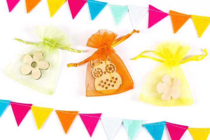 Sachets en organza 7 x 9 cm - mix de couleurs du printemps Sachets à fruits