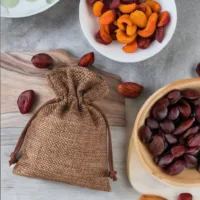 Sacs de jute 6 x 8 cm - naturelle foncé Sacs naturels foncés