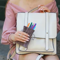 Sacs en velours 6 x 8 cm - argenté Sacs en velours