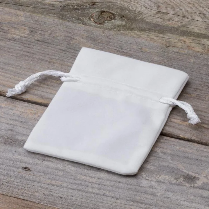 Sacs en velours 6 x 8 cm - blanc Sacs en velours