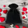Sacs en velours 6 x 8 cm - noir Sacs en velours