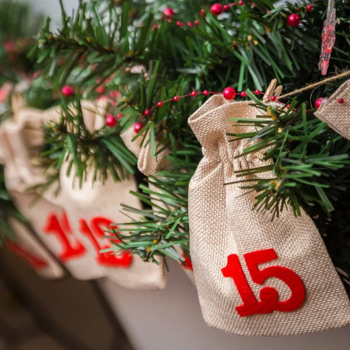 Chiffres autocollants de 1 à 24 - rouges MIX Calendriers de l’Avent