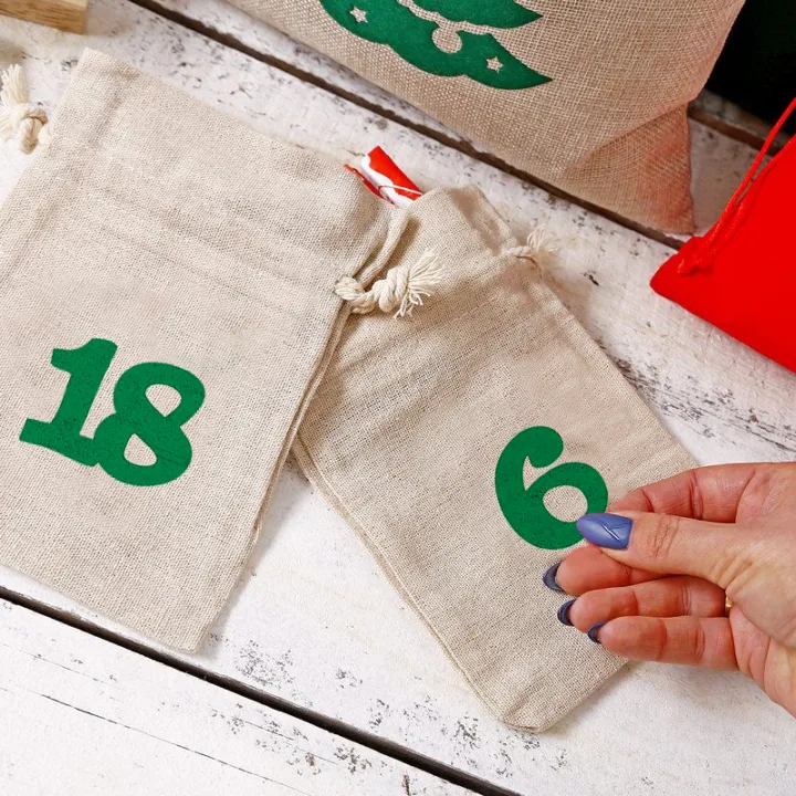 Chiffres autocollants de 1 à 24 - verts MIX Noël