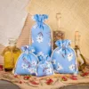 Sac en lin imité 12 x 15 cm avec l'impression - naturel / fleurs bleues Pour animaux