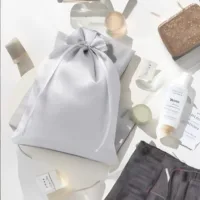 Sacs de satin 26 x 35 cm - argenté Saint-Valentin