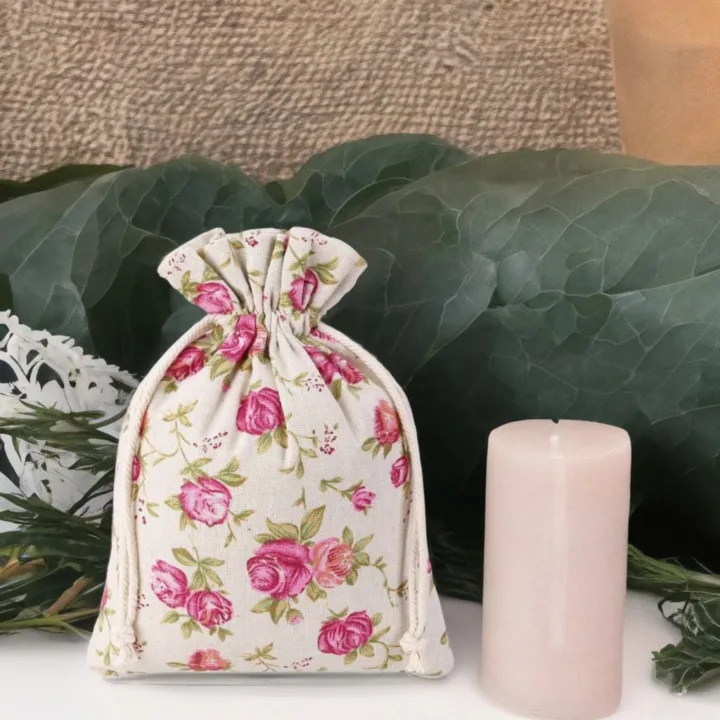 Sachets en lin imité 18 x 24 cm avec l'impression - naturelle / roses Décorations d’intérieur