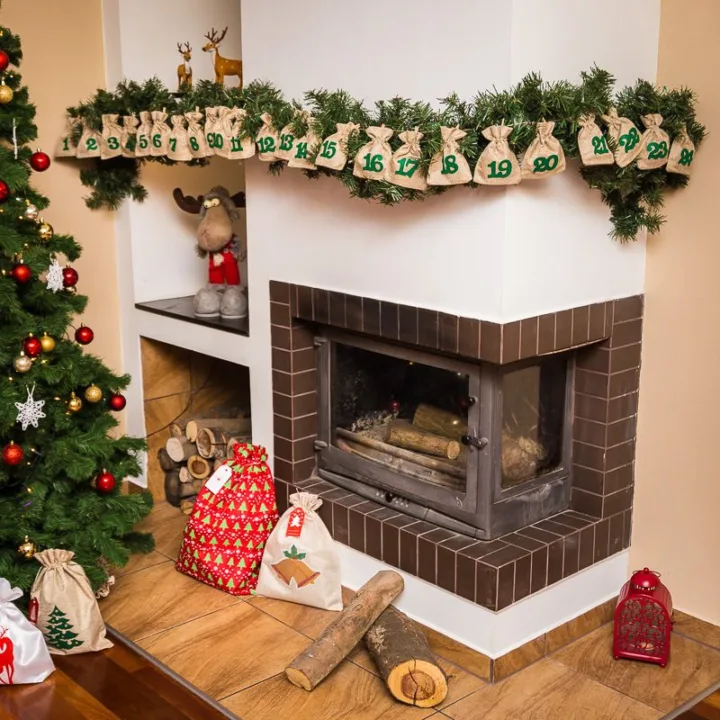 Calendrier de l’Avent sachets en jute 11 x 14 cm – naturels + chiffres verts Sac de jute