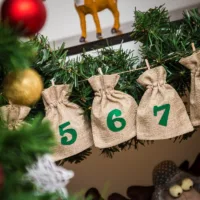 Calendrier de l’Avent sachets en jute 11 x 14 cm – naturels + chiffres verts Tous les produits