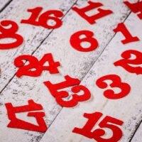 Calendrier de l’Avent sachets en jute 11 x 14 cm - naturels+ chiffres rouges Utilisation
