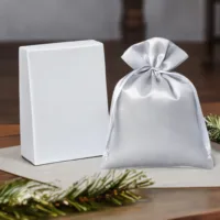 Sacs de satin 10 x 13 cm - argenté Saint-Valentin