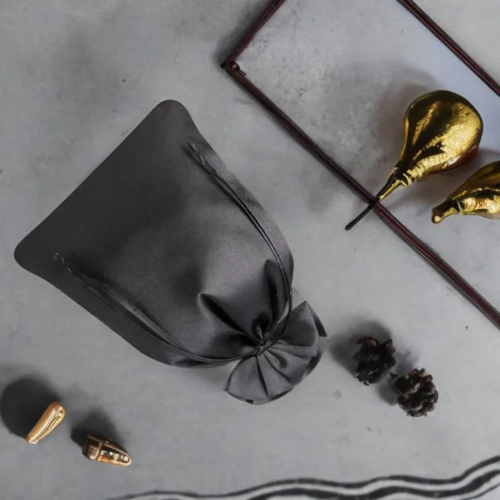 Sacs de satin 12 x 15 cm - noir Bougies