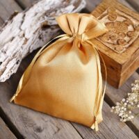 Sacs de satin 12 x 15 cm - or Sacs d'occasion