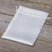 Sacs de satin 13 x 18 cm - blanc Sacs blancs