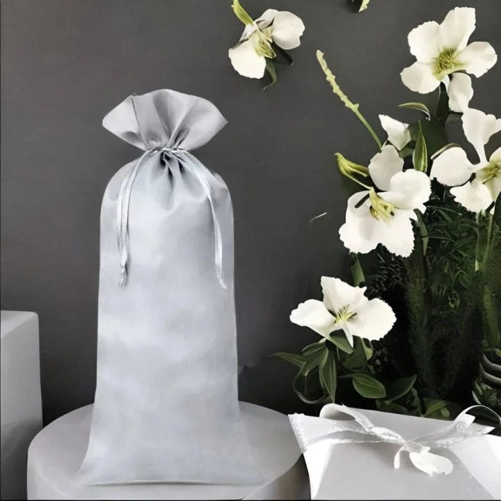 Sac de satin 16 x 37 cm - argenté Sac de Noël