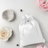 Sacs de satin 22 x 30 cm - blanc Batême
