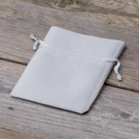 Sacs de satin 8 x 10 cm - argenté Pochettes argent / gris