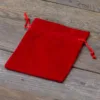 Sacs en velours 12 x 15 cm - rouge Moyens sachets