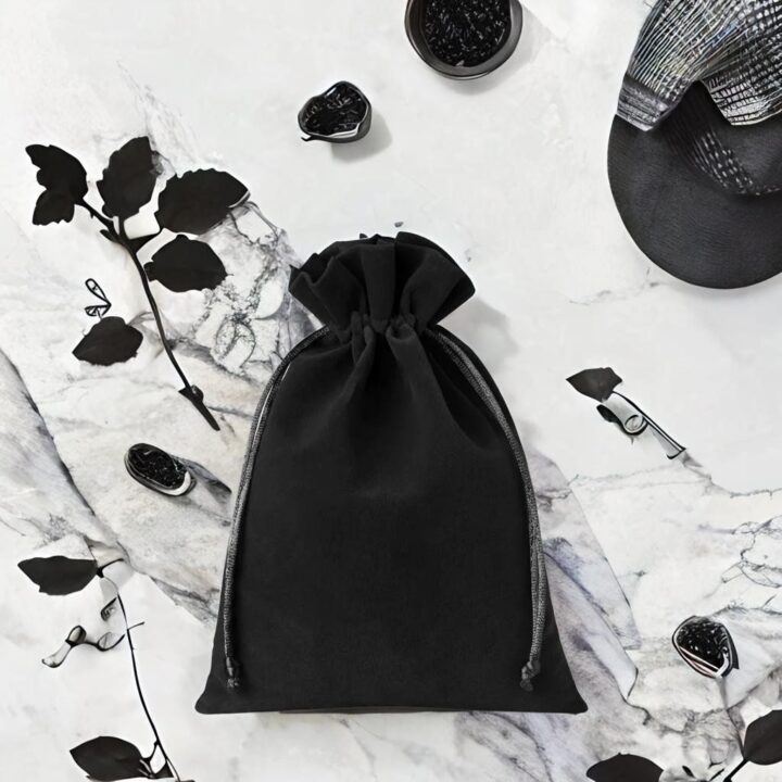 Sacs en velours 22 x 30 cm - noir Vêtements et sous-vêtements