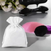 Sacs en velours 8 x 10 cm - blanc Batême