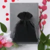 Sacs en velours 8 x 10 cm - noir Remerciements aux invités
