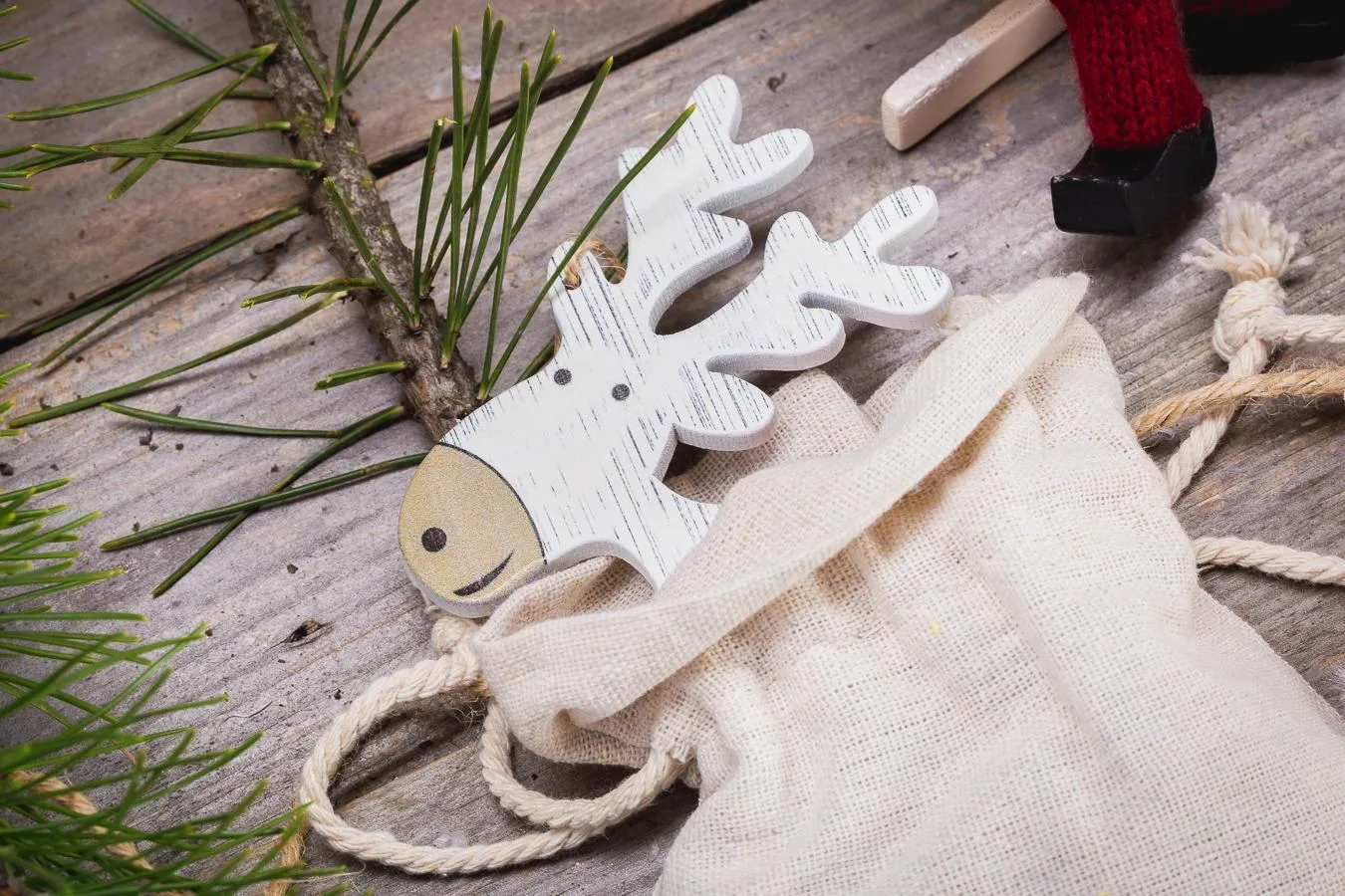 Les sachets en tissu sont de parfaites décorations des fêtes