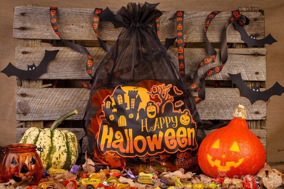 Les sachets en organdi sont parfaits dans le rôle d’une décoration d’Halloween.