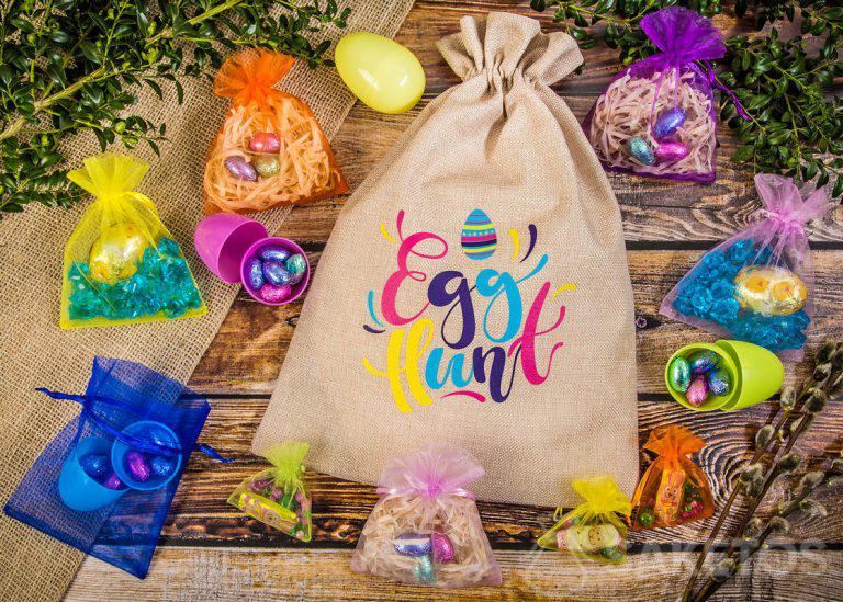 Sac de chasse aux œufs et sacs d'œufs en chocolat
