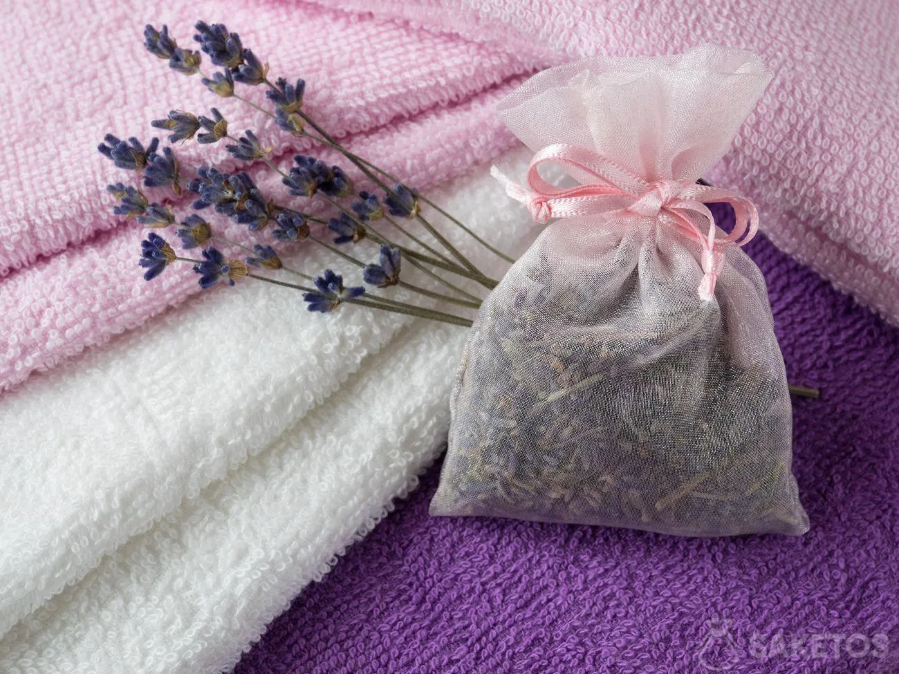 6.Le sachet avec de la lavande séchée donnera à vos serviettes un beau parfum et protégera contre les mites 