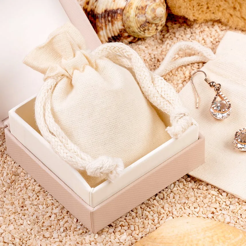 Sac en coton comme emballage cadeau