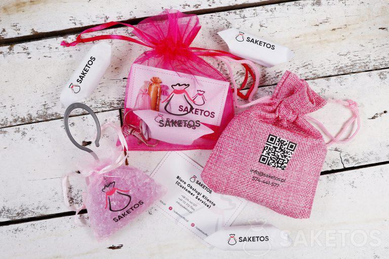 Sacs en tissu avec logo d'entreprise - emballage en marketing