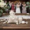 Sachet en lin comme emballage pour cadeaux de mariage et occasions spéciales