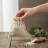 Sachet en lin comme emballage pour sel de bain